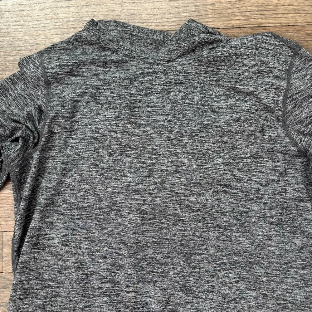 Women's Heather Gray Long Sleeve Sweatshirt